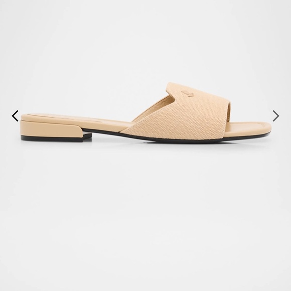 Jimmy Choo
Dina Linen Flat Slide Style - Picture 1 of 9
